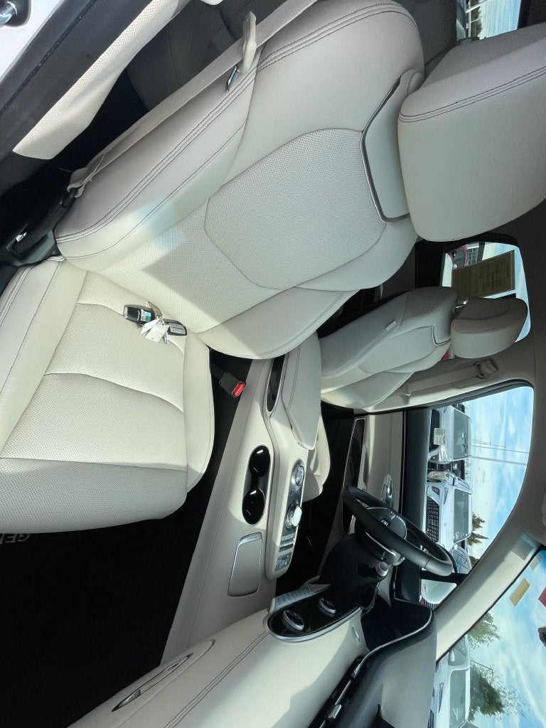 2025 Genesis GV70 2.5T