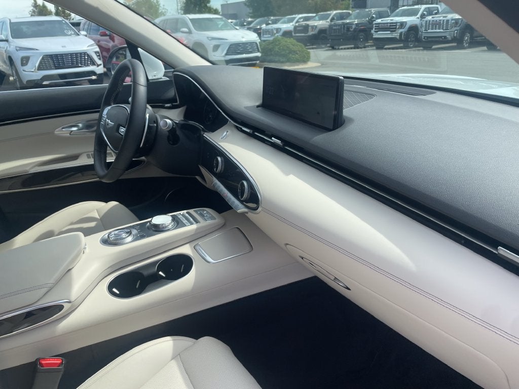 2025 Genesis GV70 2.5T