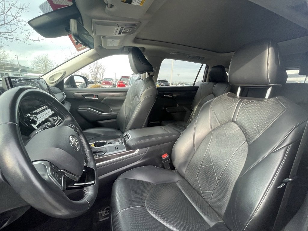 2021 Toyota Highlander Platinum