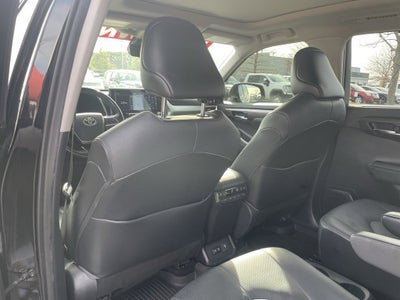 2021 Toyota Highlander Platinum