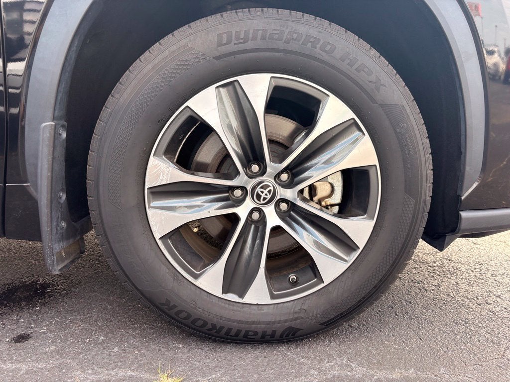 2023 Toyota Highlander Hybrid XLE