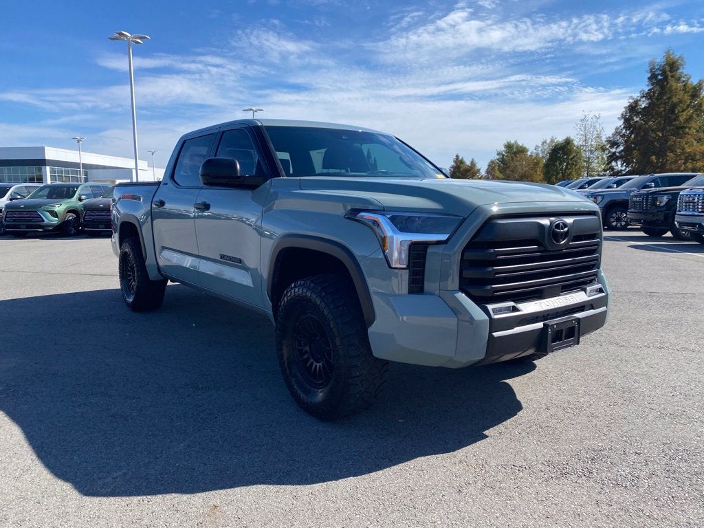 2025 Toyota Tundra 4WD SR