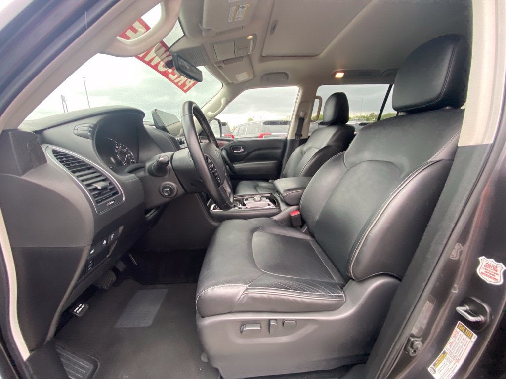 2024 INFINITI QX80 LUXE