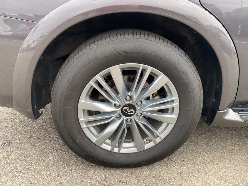 2024 INFINITI QX80 LUXE