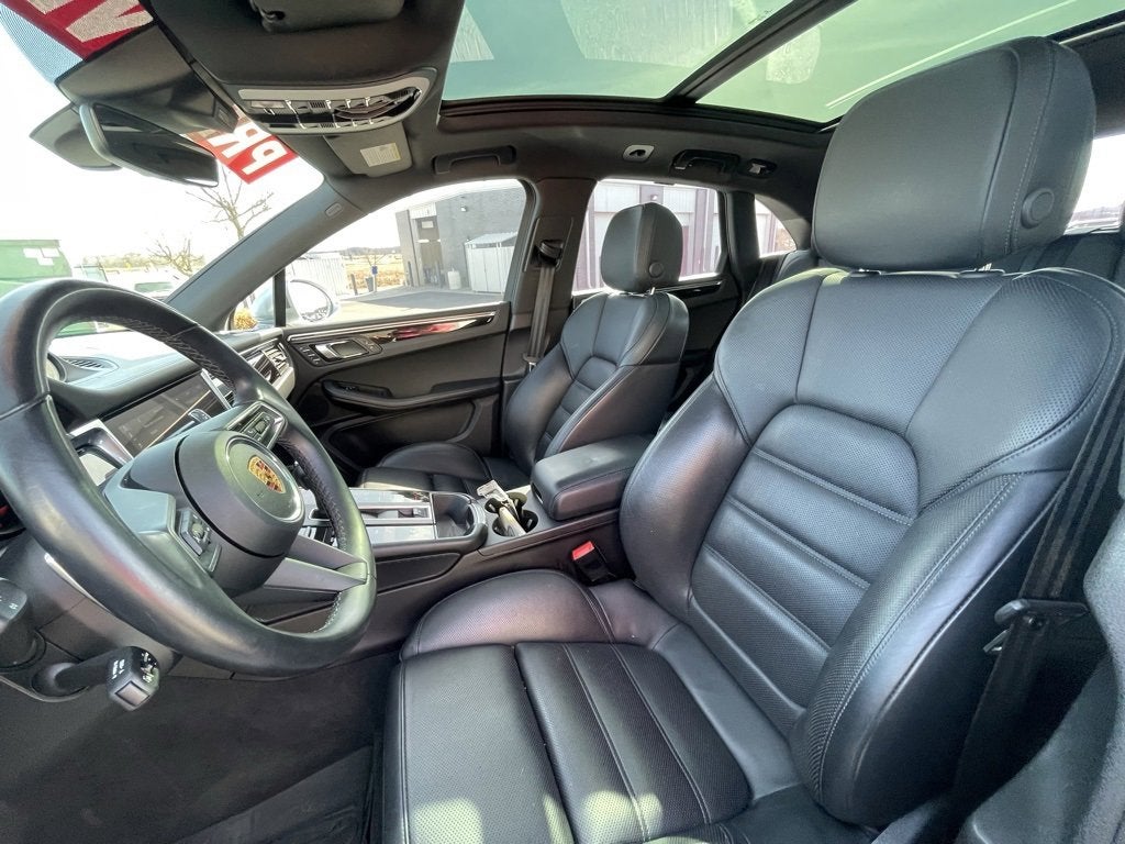 2022 Porsche Macan S