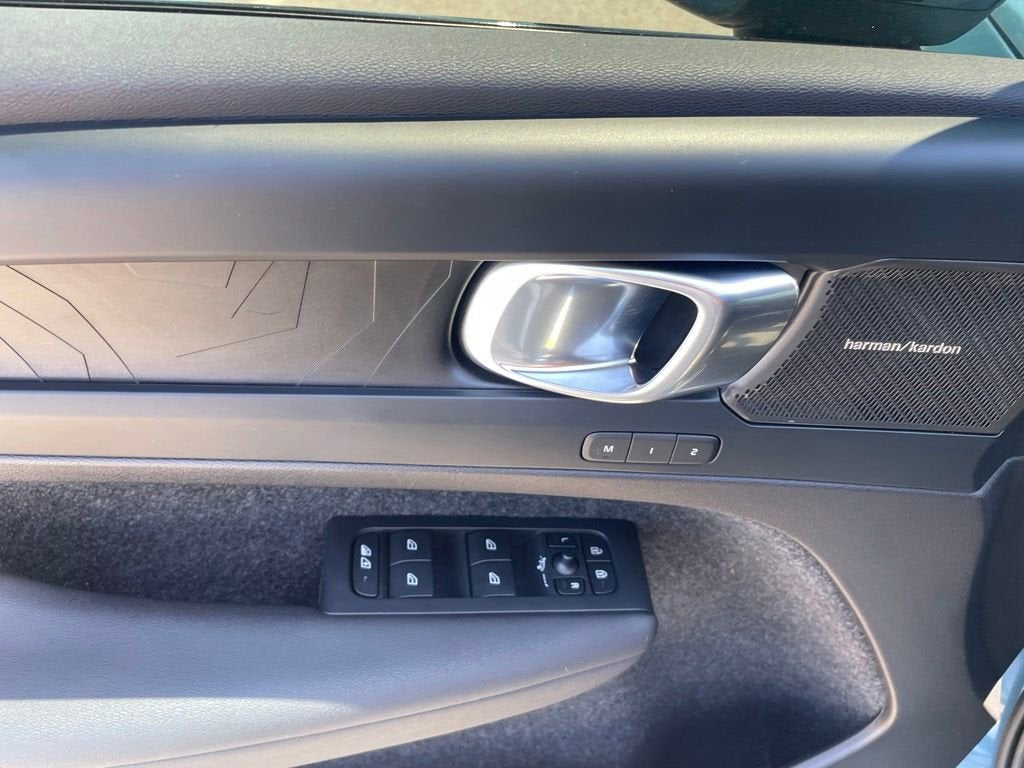 2023 Volvo C40 Recharge Pure Electri Ultimate