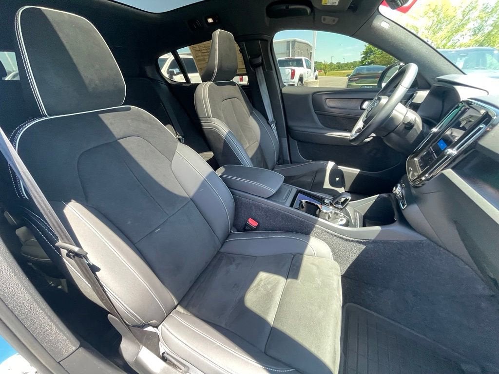 2023 Volvo C40 Recharge Pure Electri Ultimate