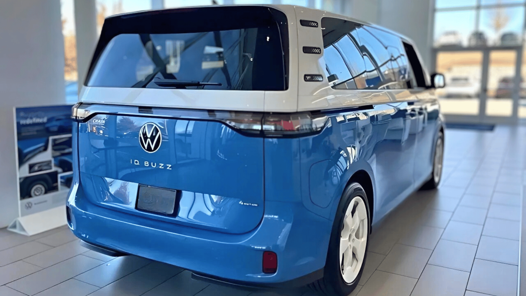 Side View of the 2025 Volkswagen ID.Buzz