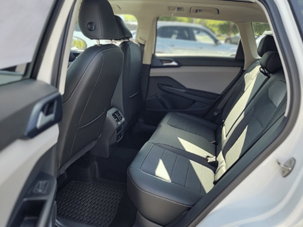 2024 Volkswagen Taos passenger seating